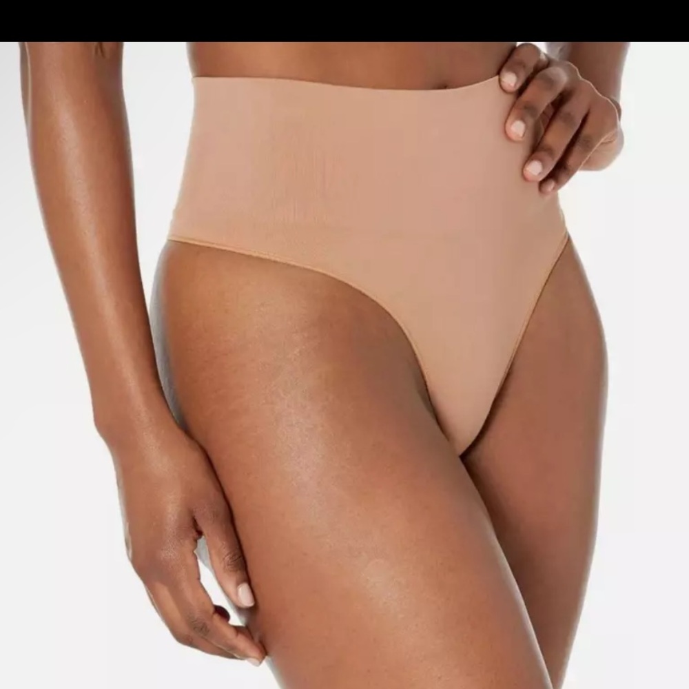 SKIMS Seamless Sculpt Mid Waist Thong Size XL Nude Brown